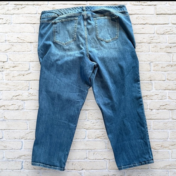 TORRID Capri Length Jeans Size 22 - Picture 2 of 4